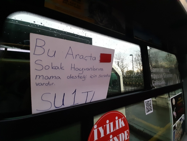 İstanbul yollarında bir İyilik Minibüsü